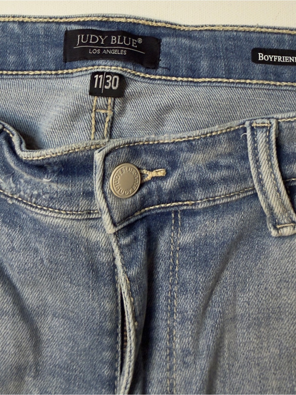 EUC Women's Judy Blue Los Angeles Distressed Paint-Splatter Size 11/30 Boyfriend - Picture 10 of 14